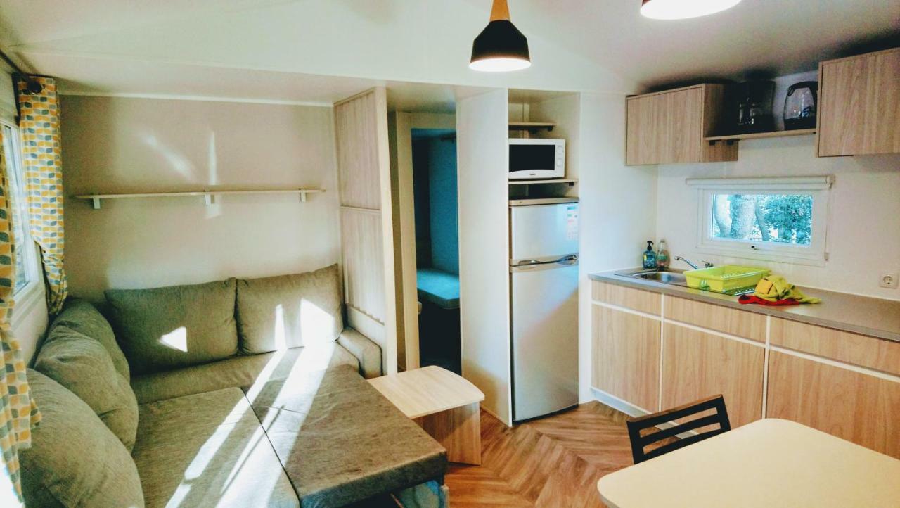 Superbe Mobil Home 6 Pers 300M De La Mer 圣布里文莱丝皮恩 外观 照片