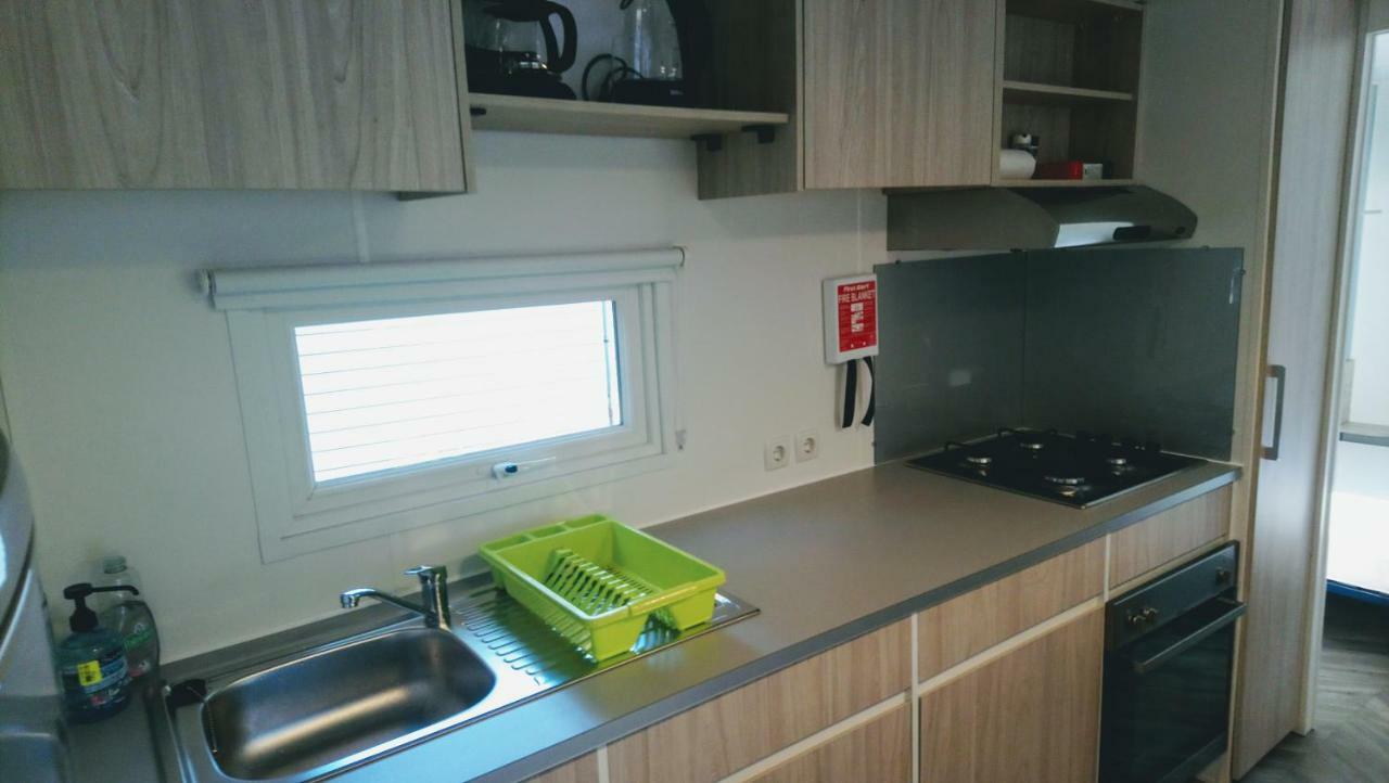 Superbe Mobil Home 6 Pers 300M De La Mer 圣布里文莱丝皮恩 外观 照片
