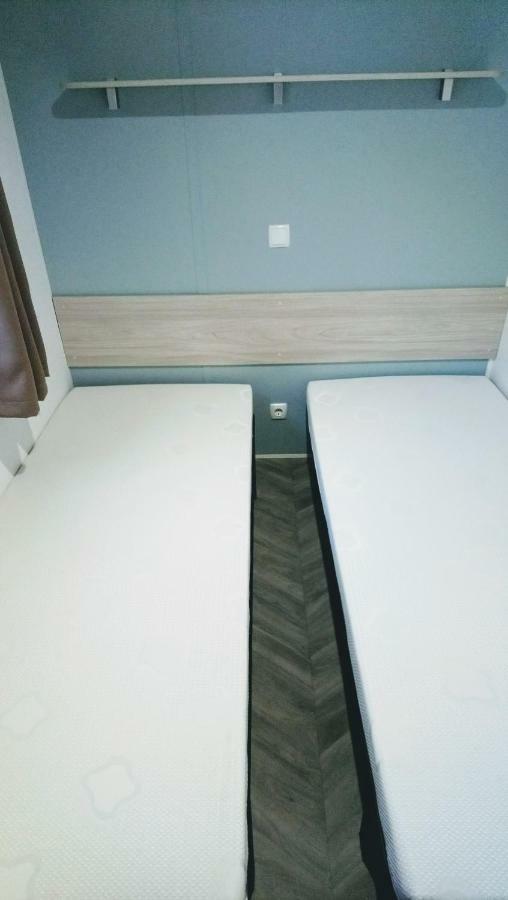 Superbe Mobil Home 6 Pers 300M De La Mer 圣布里文莱丝皮恩 外观 照片